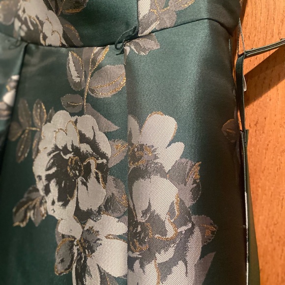 Eliza J dress SIZE 4 - Picture 3 of 4